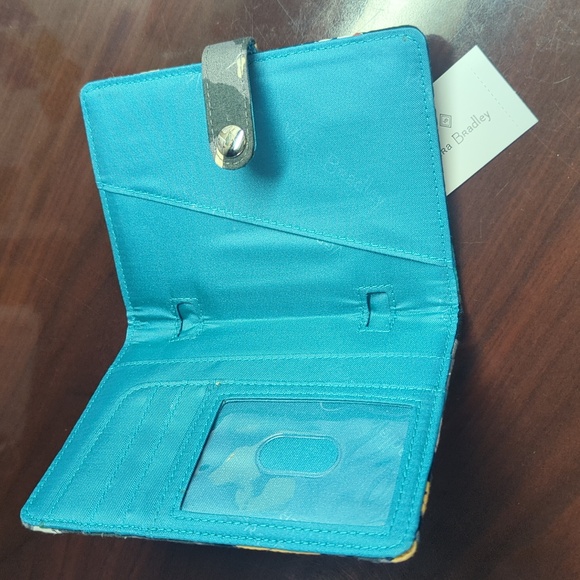 Vera Bradley Splash Floral Camo Print Quilted Snap Pocket Travel Wallet NWT - Picture 4 of 4